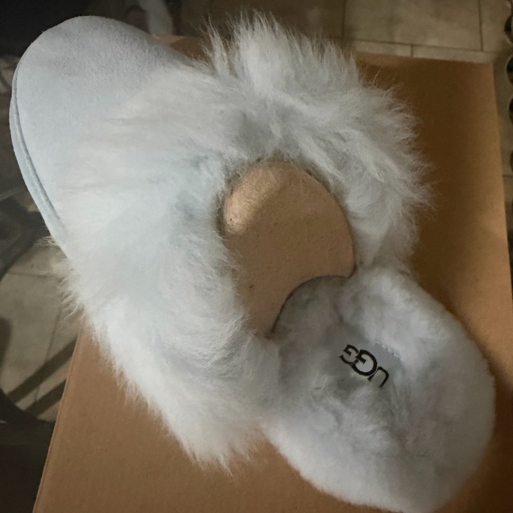 UGG Sky Blue Disquette Chalet Shoes! - Picture 5 of 11